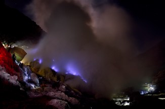 Kawa Ijen Volcano Indonesia Sulphur Blue Flame Crater Lake