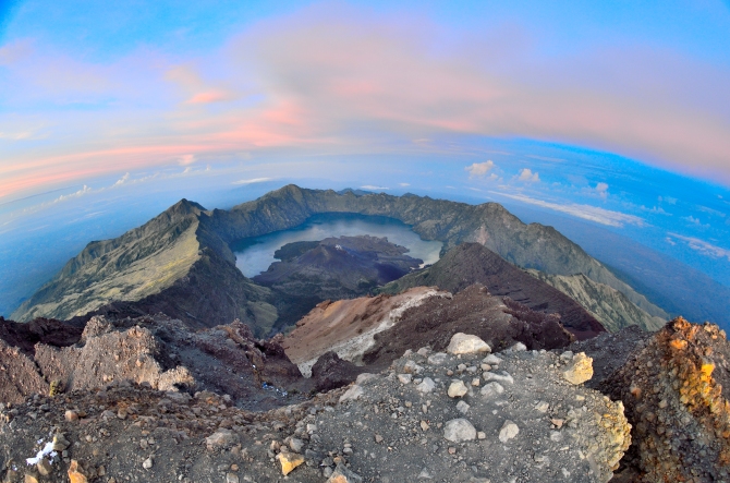 gunung rinjani hike mt lombok indonesia crater sembalun camp volcano senaru camp summit bali mt agung gilli islands mt rinjani sunrise daybreak
